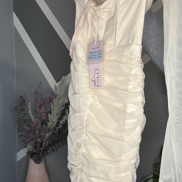 Oh Polly Ivory Corset Dress - Picture 6 of 7